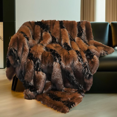 The 6 Best Faux Fur Blankets 2