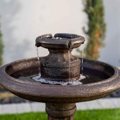 The 5 Best Bird Baths 2